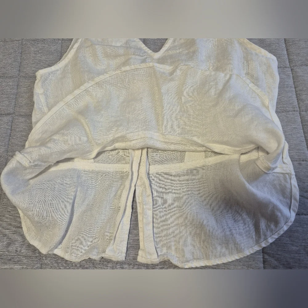 Linen Button-Up Top - Picture 13 of 13